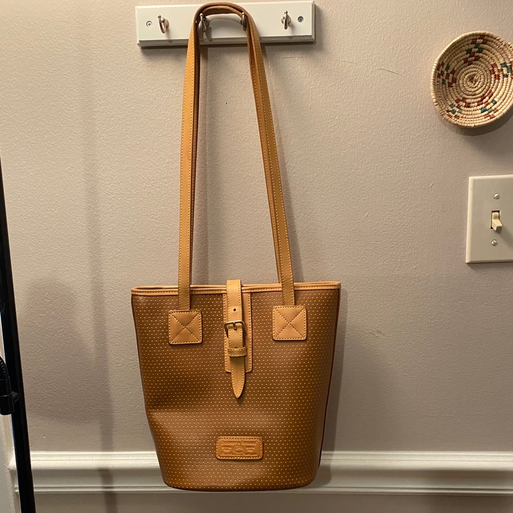 Dooney & Bourke shoulder bag